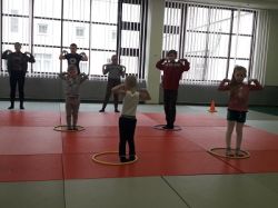img-6acd5b063fd1204be191a73aee0557cc-v